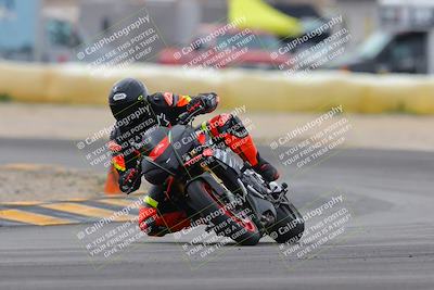 media/Jan-15-2023-SoCal Trackdays (Sun) [[c1237a034a]]/Turn 2 Set 2 (1155am)/